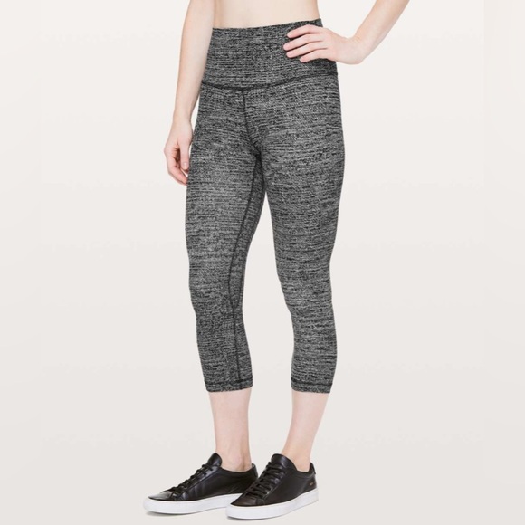 Lululemon Align Crop *21” in Twillines Ice Grey Black - Made With Nulu - Picture 1 of 10